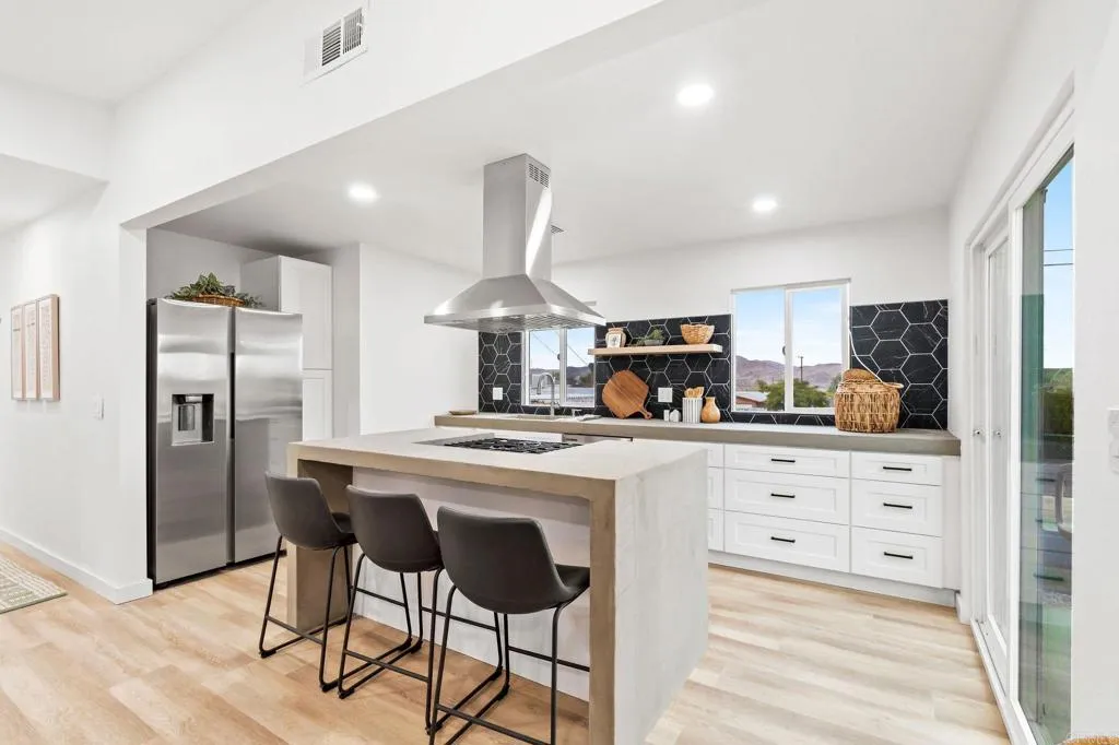 61610 Sunburst Drive, Joshua Tree, California 92252 home-pic-0